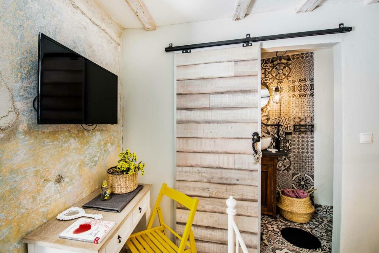 Livo Disno 12 Apartment สปลิท ภายนอก รูปภาพ